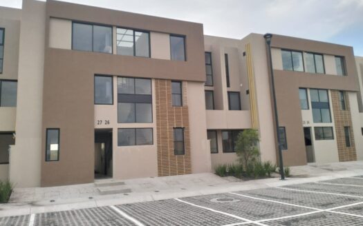 Departamento de 2 habitaciones y 2 estacionamientos en venta