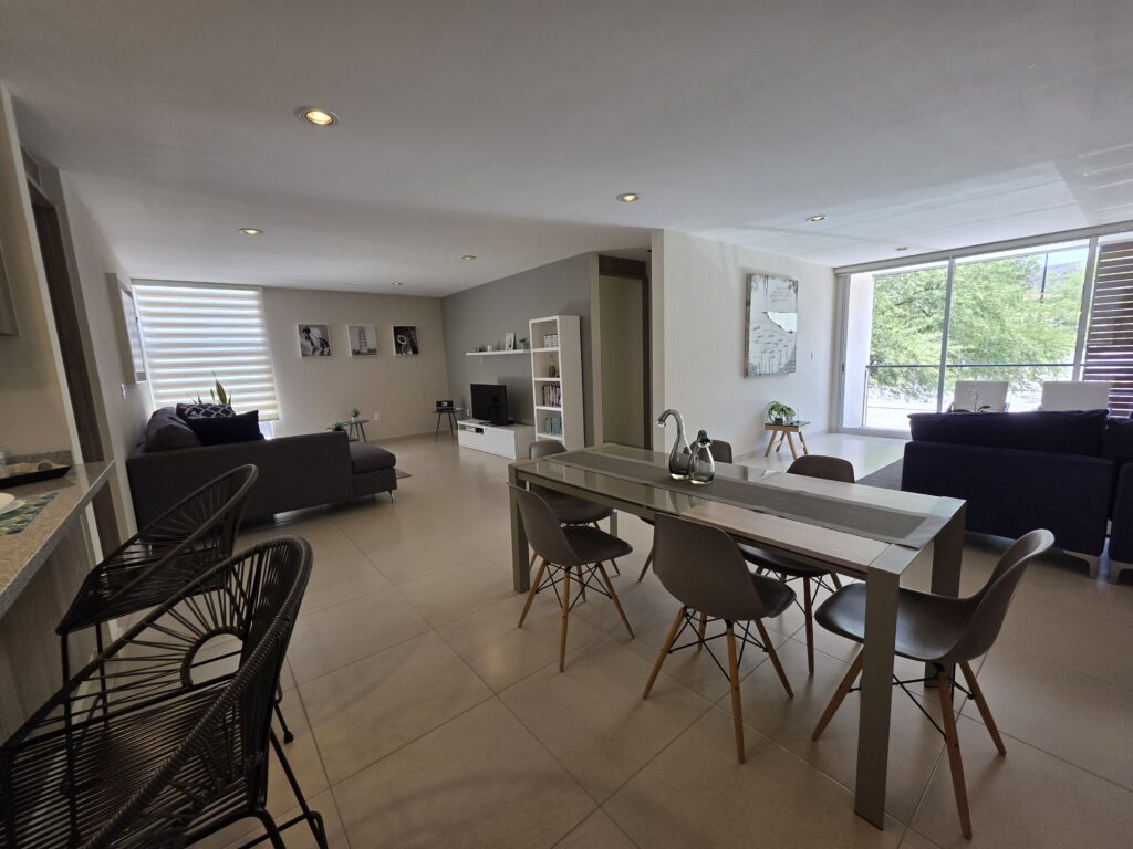 Departamento con terraza en venta a 5 minutos de Centro Sur